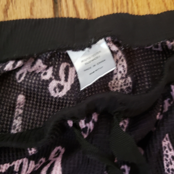 Paris Eiffel Tower pajama pants size small EUC - Picture 3 of 6